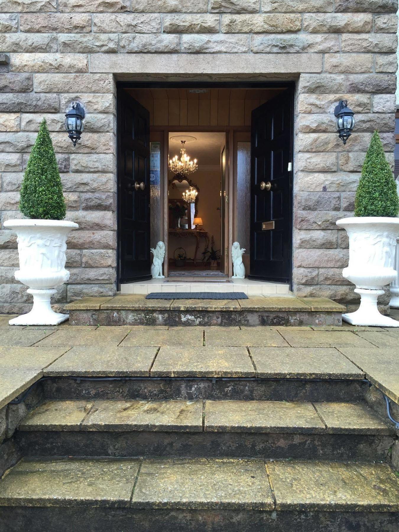 Westcourt Guest House Fort William Exterior photo